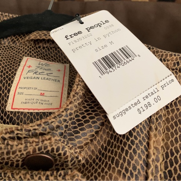 WE THE FREE PEOPLE, PRETTY IN PYTHON WOMAN’S VEGAN LEATHER MOTO JACKET. NWT - Picture 5 of 11